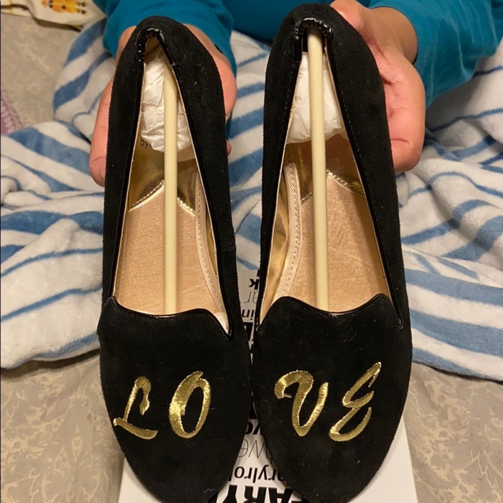 Shoes - Picture 3 of 3